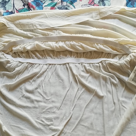 Blue Flower Top - Picture 7 of 8